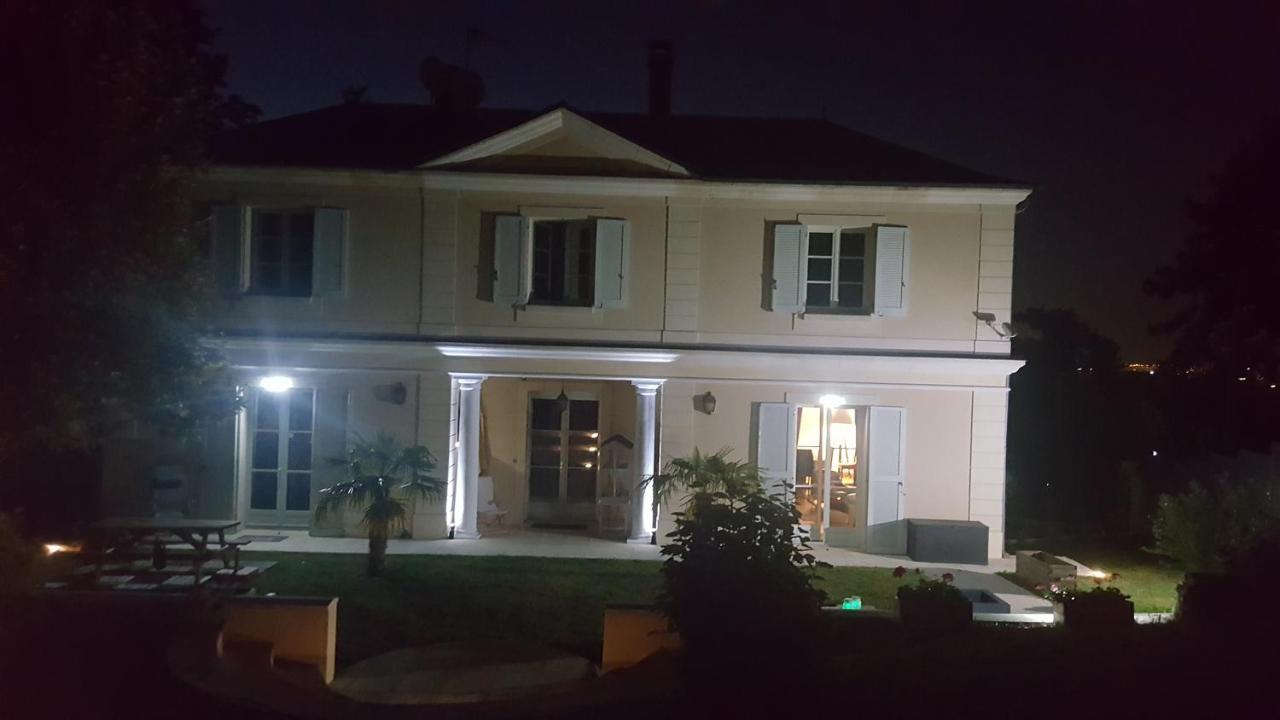 Ferienwohnung La Source De Bougival Exterior foto