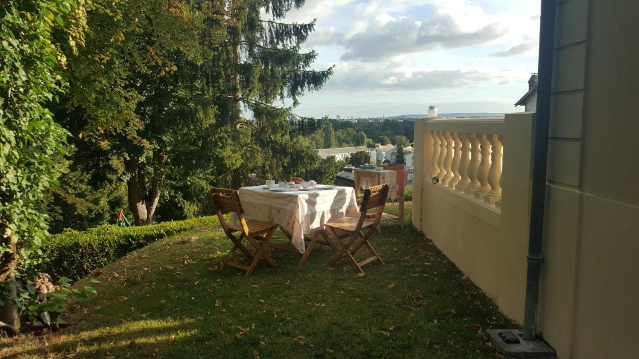 Ferienwohnung La Source De Bougival Exterior foto