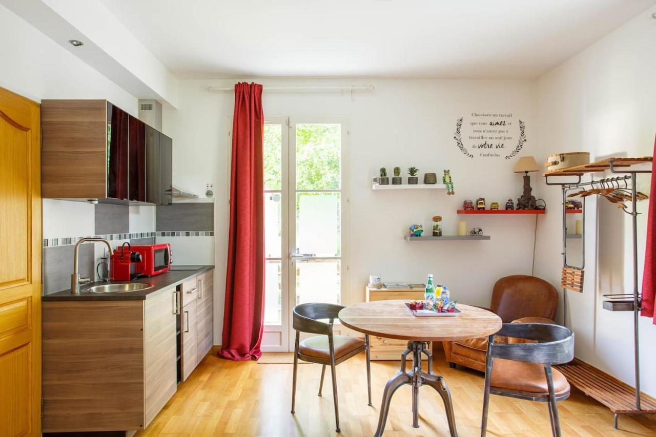 Ferienwohnung La Source De Bougival Exterior foto