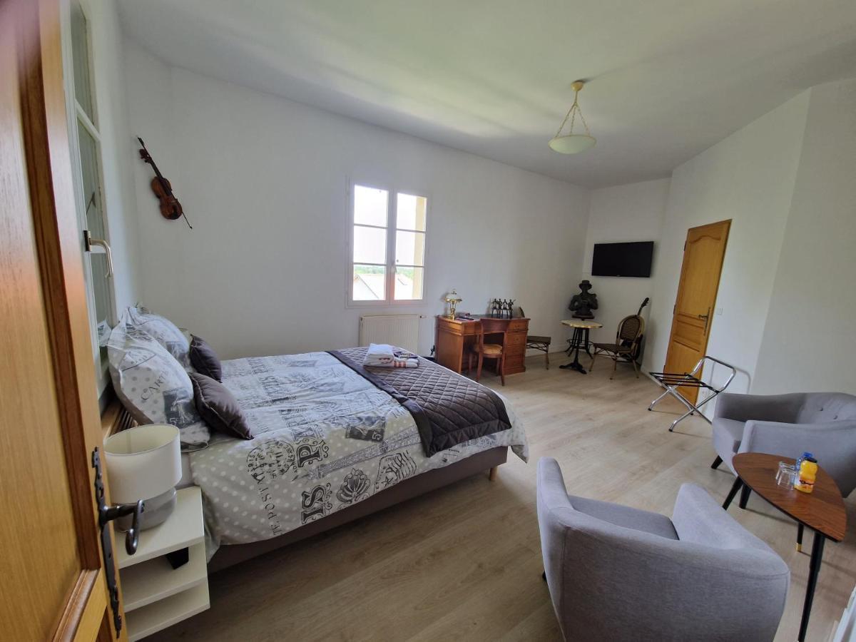 Ferienwohnung La Source De Bougival Exterior foto