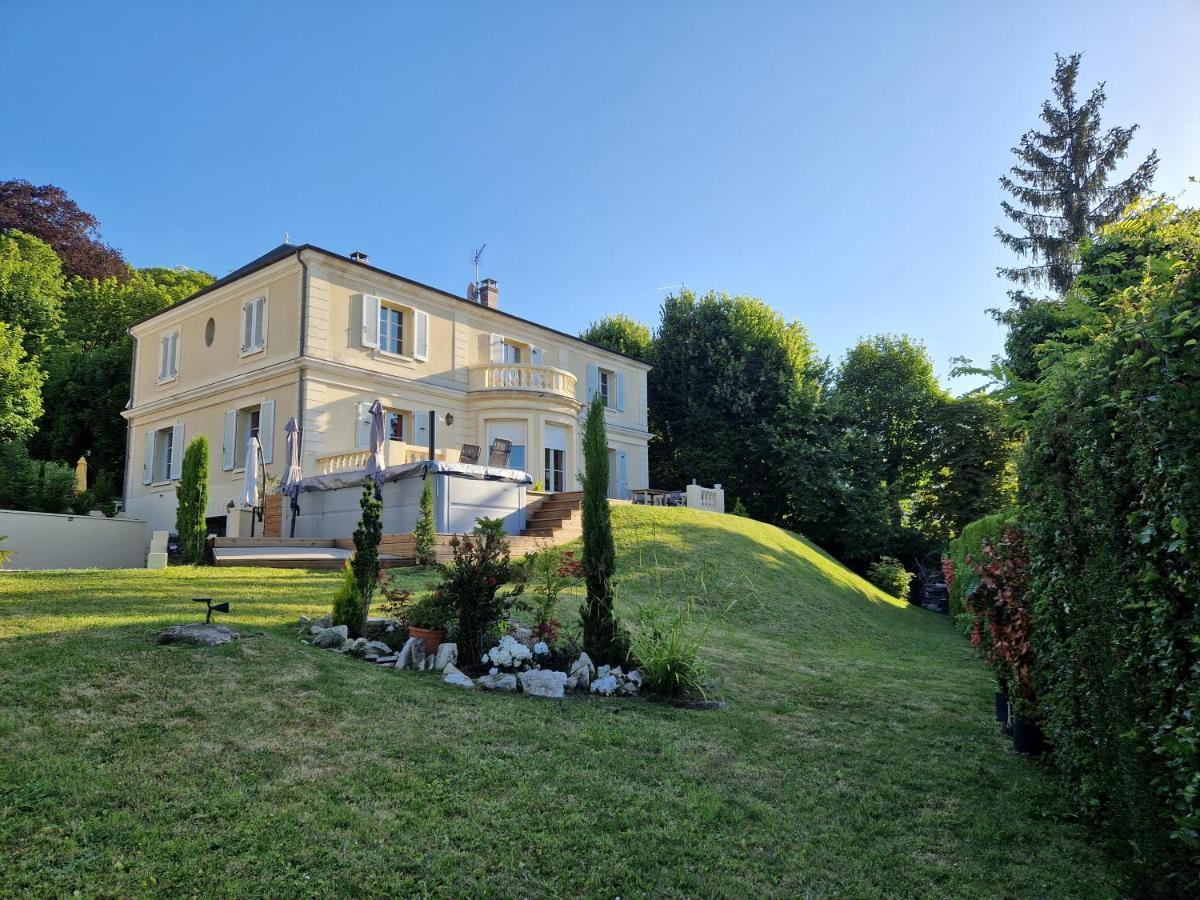 Ferienwohnung La Source De Bougival Exterior foto