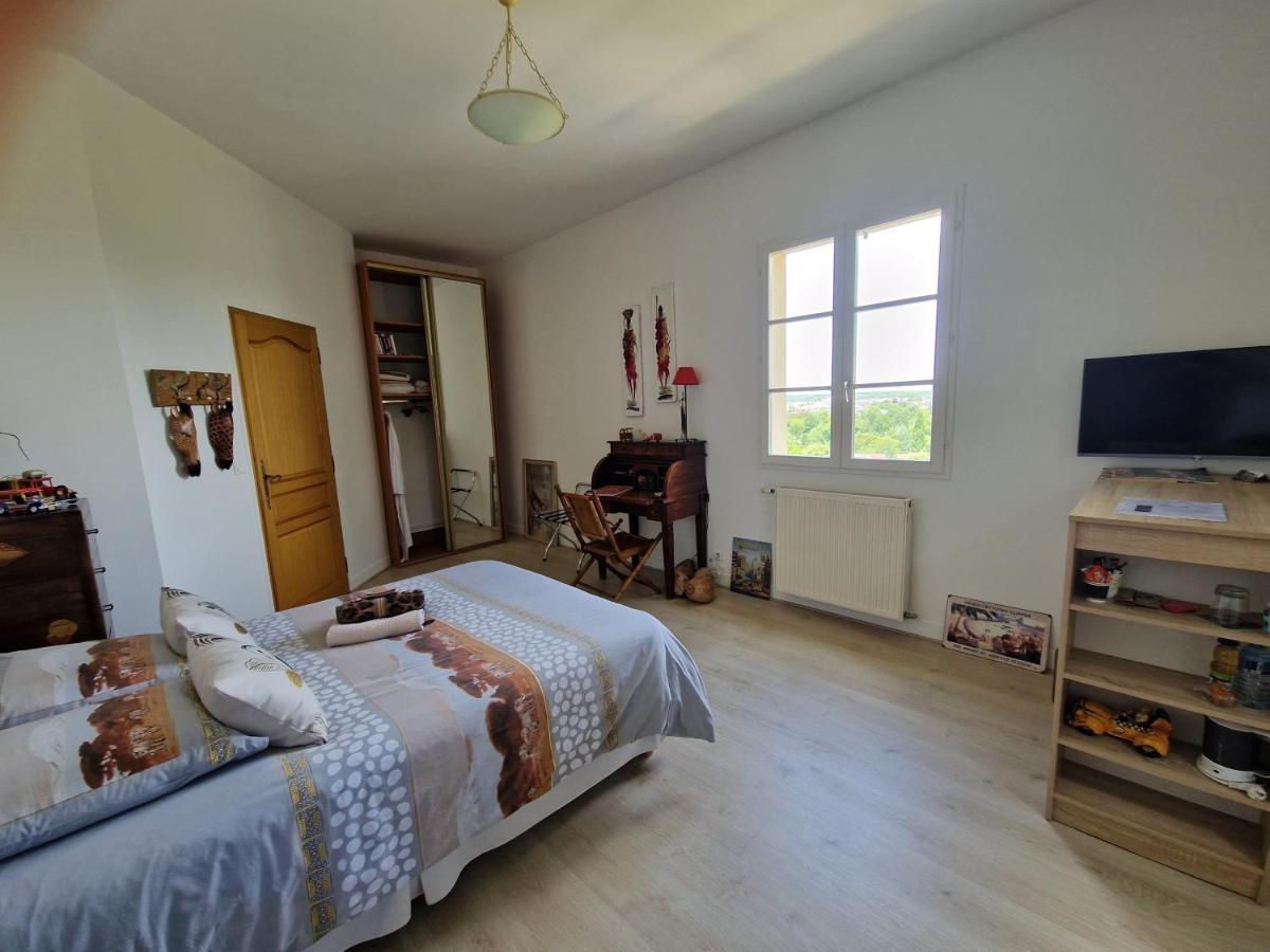 Ferienwohnung La Source De Bougival Exterior foto