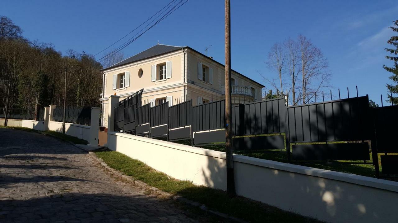 Ferienwohnung La Source De Bougival Exterior foto