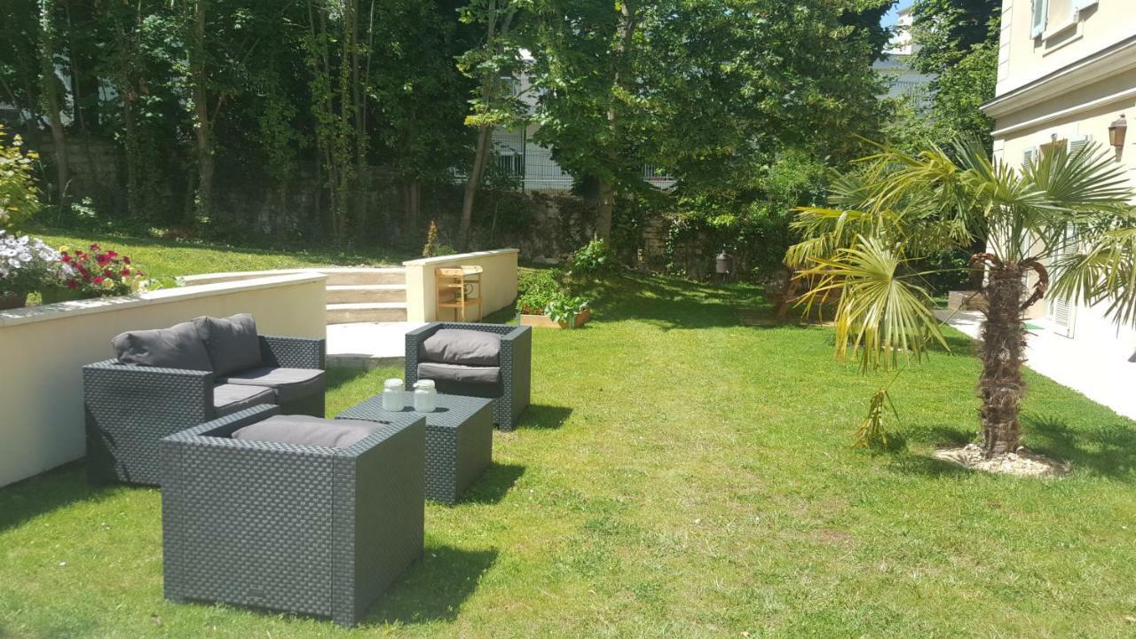 Ferienwohnung La Source De Bougival Exterior foto